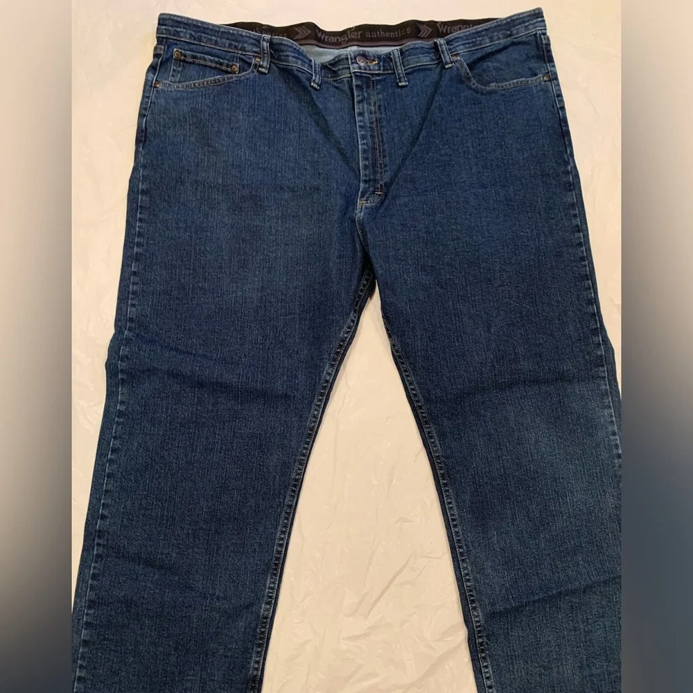 Wrangler Dark Wash Men’s Jeans Size 50x30